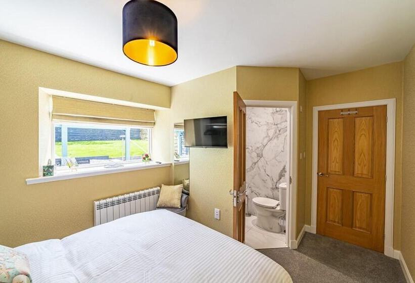 Riverside Retreat In Dumfries