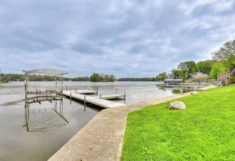 Rome City Lake House W/ Dock + Waterfront Views!
