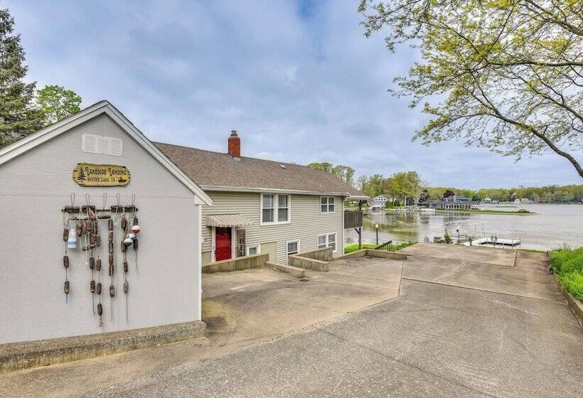 Rome City Lake House W/ Dock + Waterfront Views!