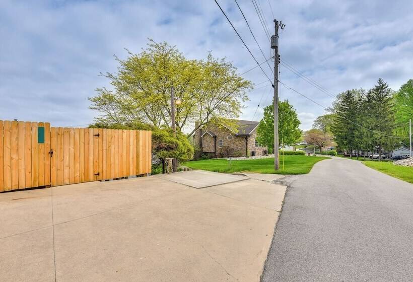 Rome City Lake House W/ Dock + Waterfront Views!