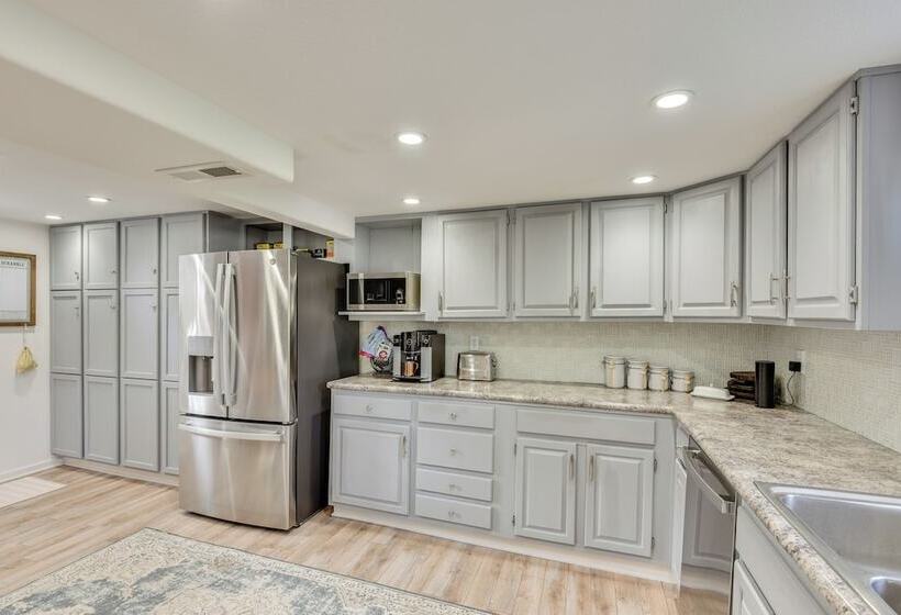 Rome City Lake House W/ Dock + Waterfront Views!