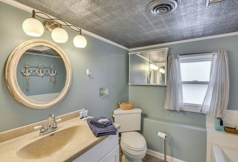 Rome City Lake House W/ Dock + Waterfront Views!