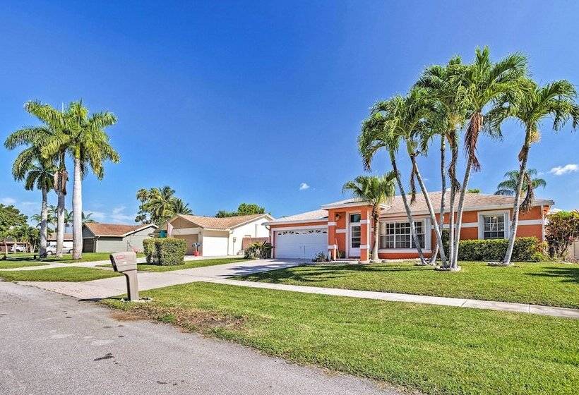 Royal Palm Beach Retreat ~ 13 Mi To Beach!