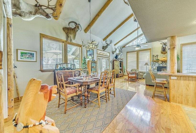 Rustic Cloudcroft Cabin W/ Spacious Deck & Grill!