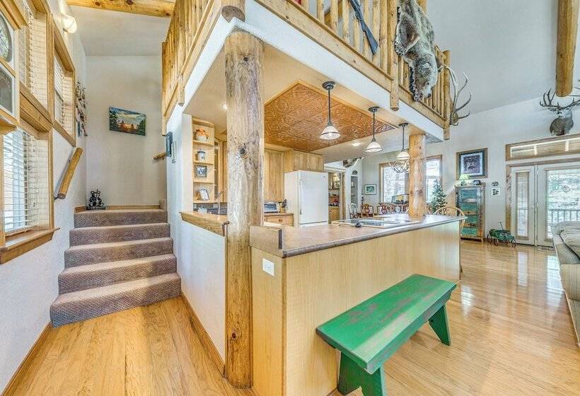 Rustic Cloudcroft Cabin W/ Spacious Deck & Grill!