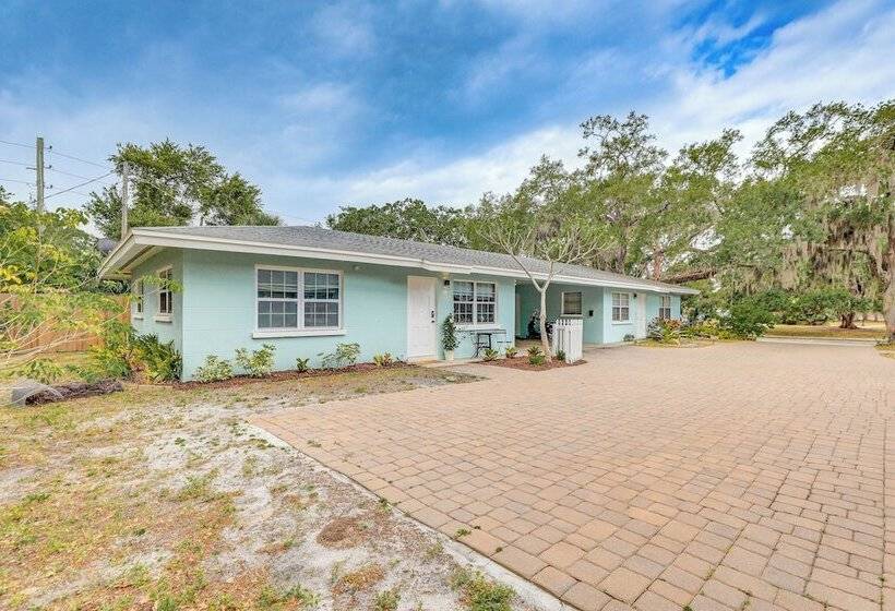 Sarasota Duplex In Gillespie Park: 1 Mi To Dtwn!
