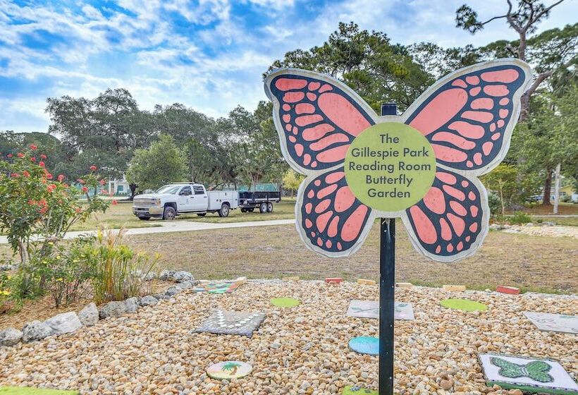 Sarasota Duplex In Gillespie Park: 1 Mi To Dtwn!