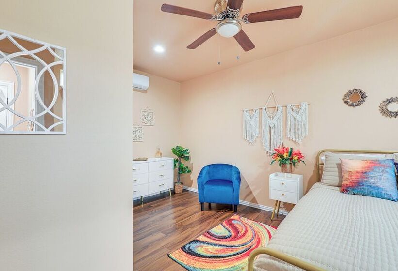 Seagoville Cottage W/ Yard   15 Mi To Fair Park!