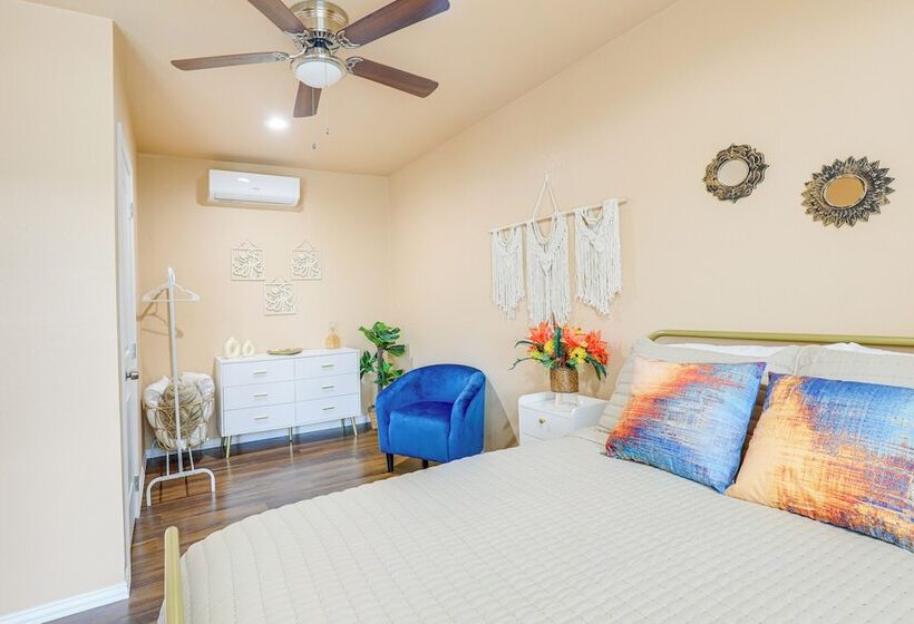 Seagoville Cottage W/ Yard   15 Mi To Fair Park!