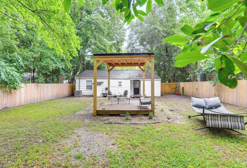 Serene Charleston Home Near Airport: Pets Welcome!