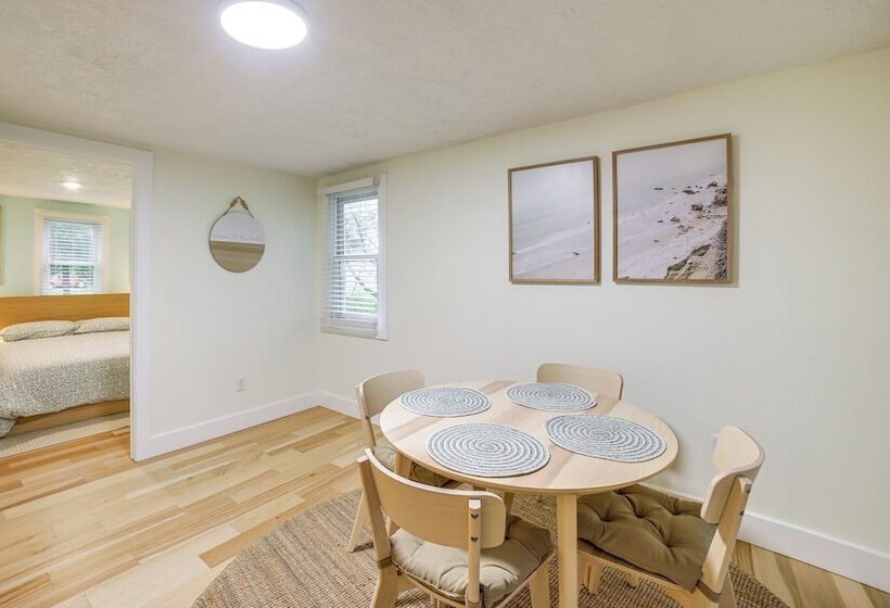 Serene South Haven Retreat W/ Deck: 1 Mi To Dtwn!