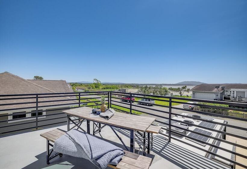 Sleek Ferndale Home W/ Ocean & Mountain Views!