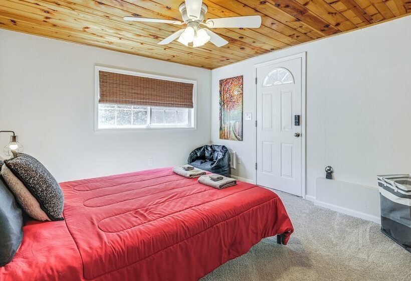 Sonora Hideaway W/ Lake Access & Furnished Deck