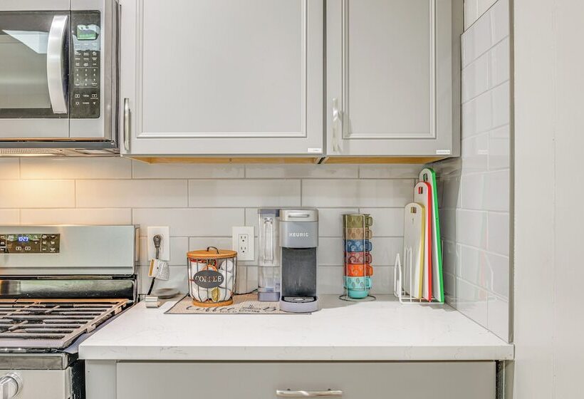 Sonora Hideaway W/ Lake Access & Furnished Deck