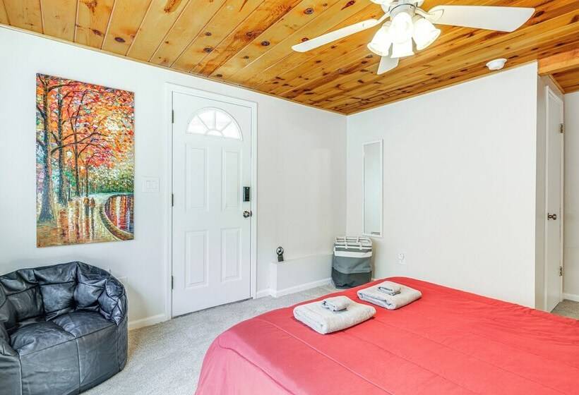 Sonora Hideaway W/ Lake Access & Furnished Deck