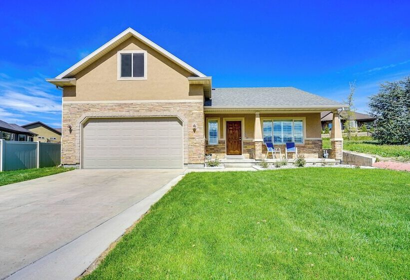 South Jordan Home: Grill, 21 Mi To Salt Lake City