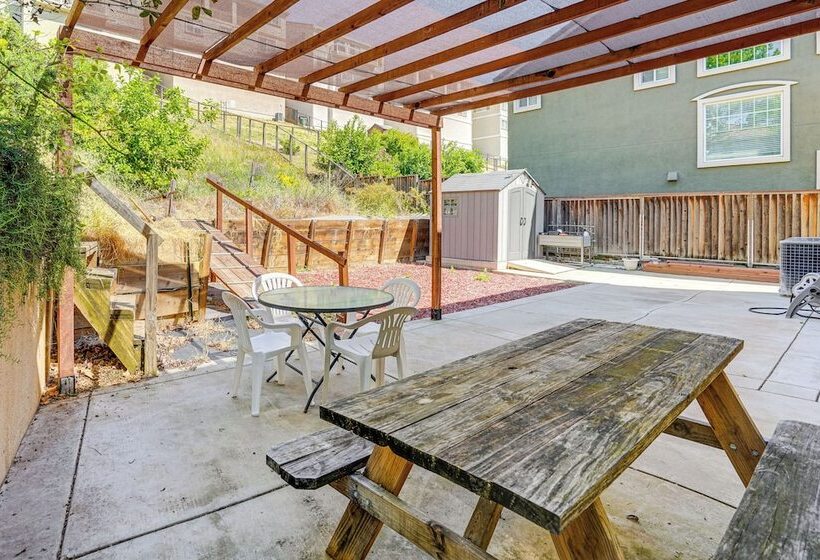 Spacious Bay Point Family Home W/ Private Yard!