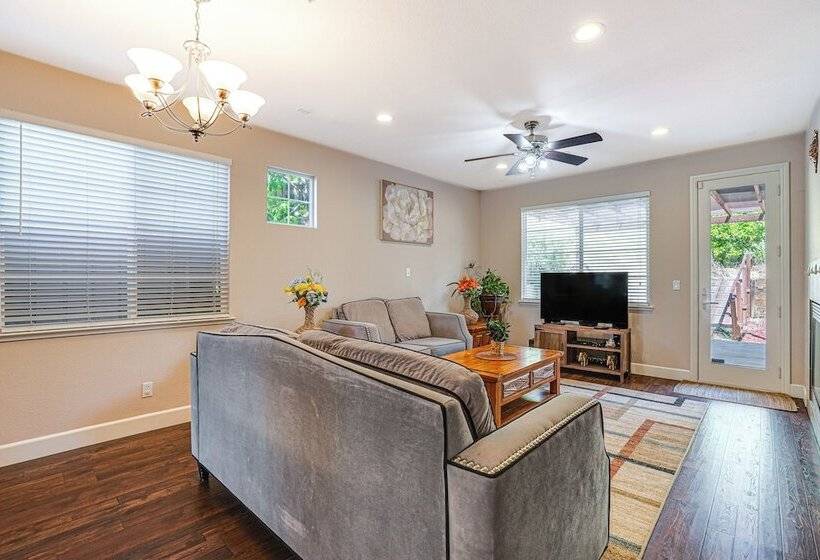 Spacious Bay Point Family Home W/ Private Yard!