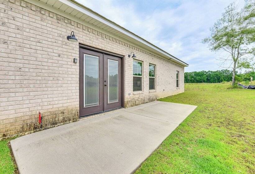 Spacious Dothan Home ~ 4 Mi To Downtown!