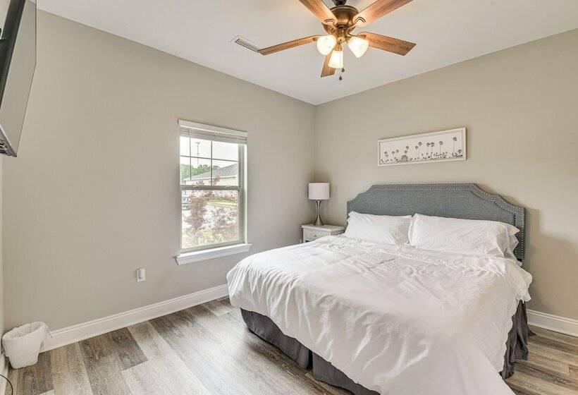 Spacious Dothan Home ~ 4 Mi To Downtown!