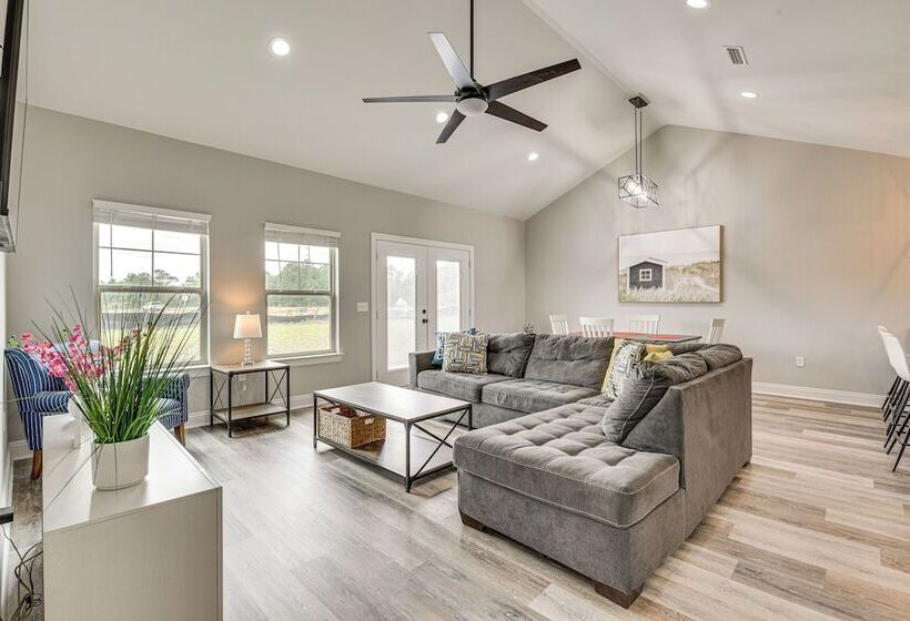 Spacious Dothan Home ~ 4 Mi To Downtown!