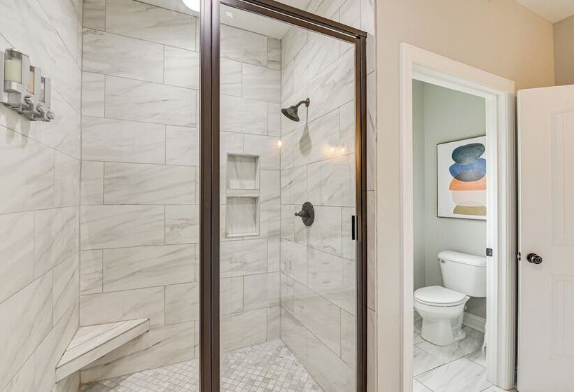 Spacious Dothan Home ~ 4 Mi To Downtown!