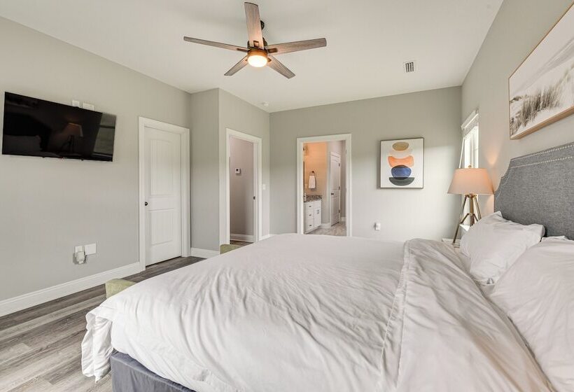 Spacious Dothan Home ~ 4 Mi To Downtown!