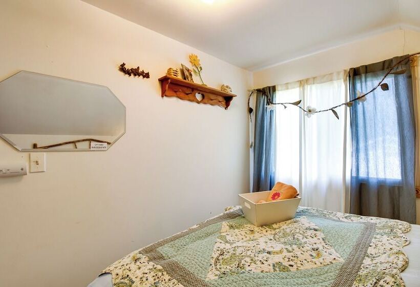 Spacious Duluth Home ~ 4 Mi To Lake Superior!