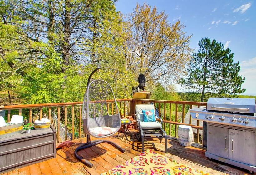 Spacious Duluth Home ~ 4 Mi To Lake Superior!