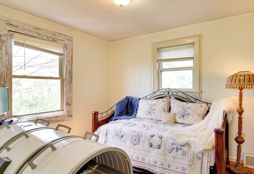 Spacious Duluth Home ~ 4 Mi To Lake Superior!