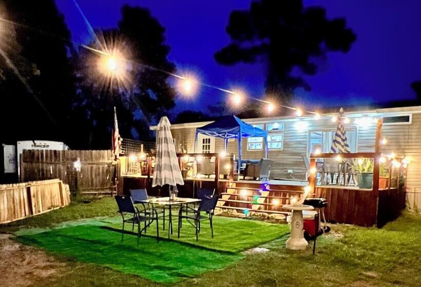 Stunning 1 Bed Glamping Tent In Cleveland