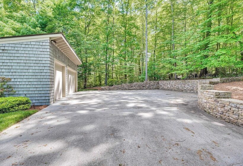 Lakefront Roxboro Home W/ Private Dock!