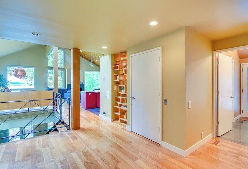 Lakefront Roxboro Home W/ Private Dock!