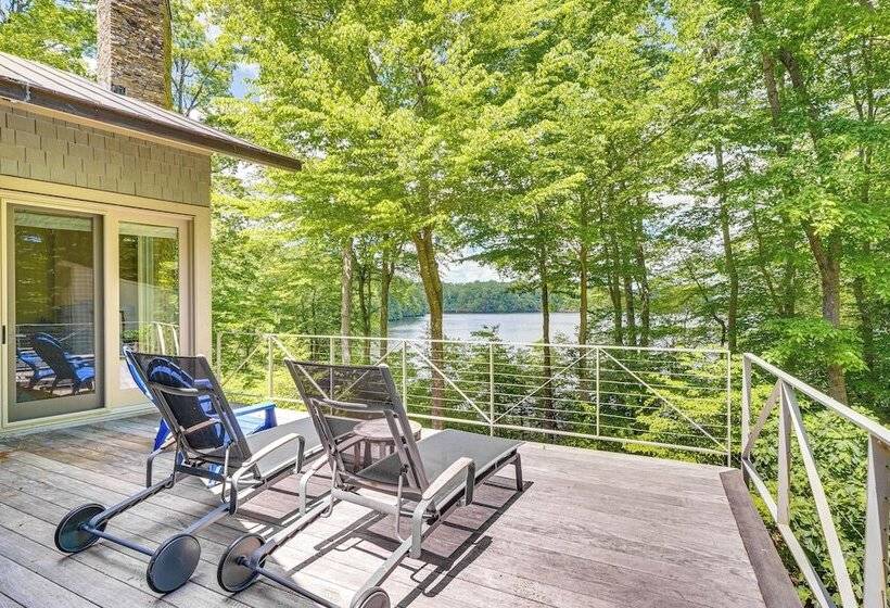 Lakefront Roxboro Home W/ Private Dock!