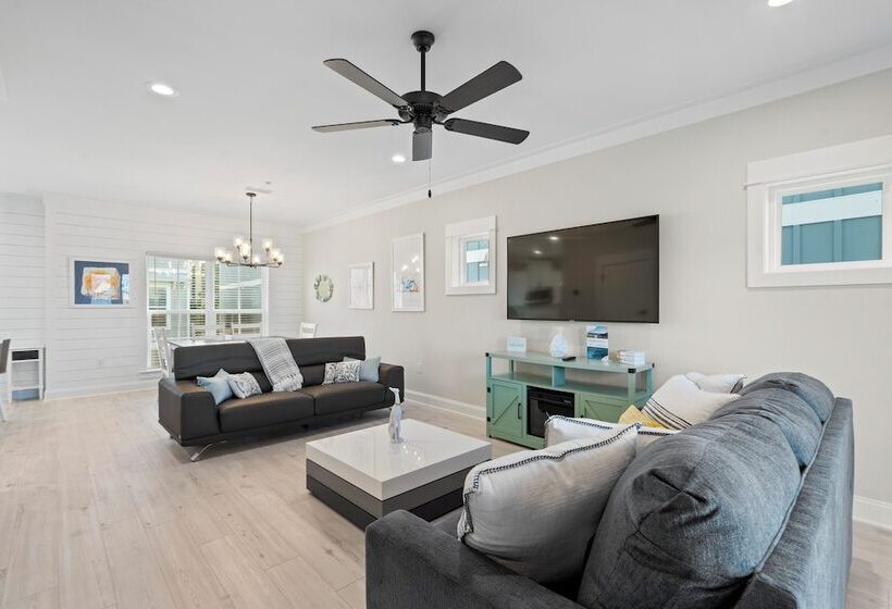 Summer Salt 24226 Pepper Lane