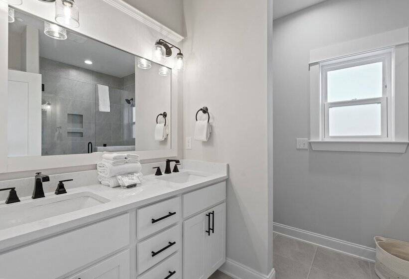 Summer Salt 24226 Pepper Lane