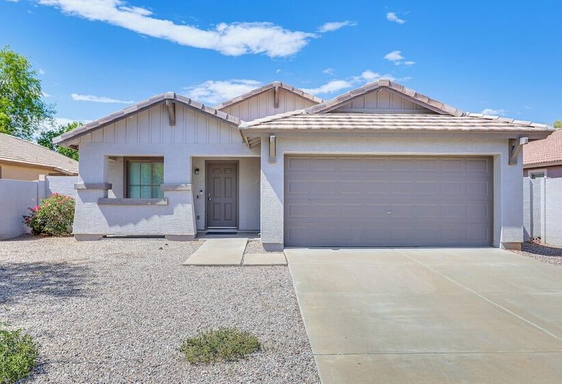 Surprise Home W/ Fenced Yard: Near Spring Training