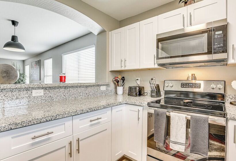 Surprise Home W/ Fenced Yard: Near Spring Training