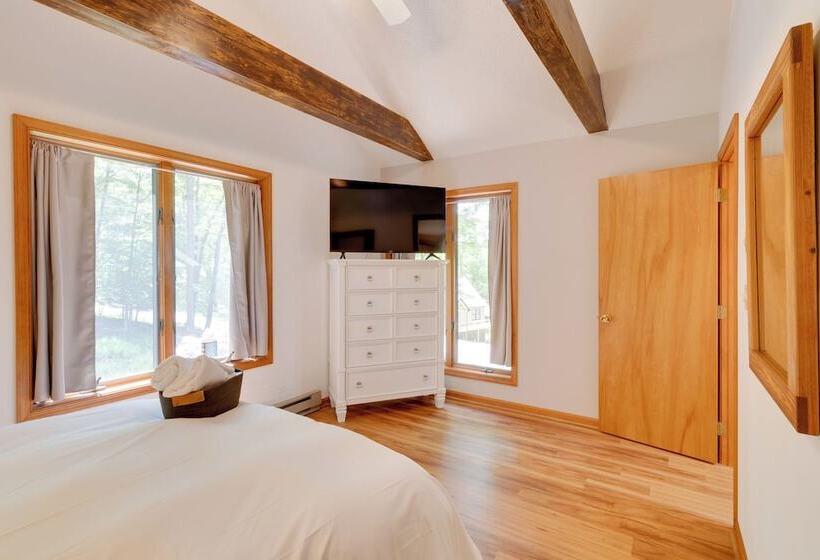 Terra Alta Vacation Rental: Walk To Alpine Lake!