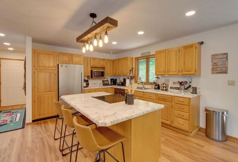 Terra Alta Vacation Rental: Walk To Alpine Lake!