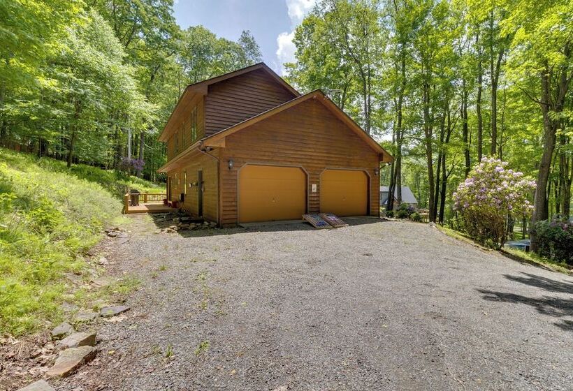 Terra Alta Vacation Rental: Walk To Alpine Lake!