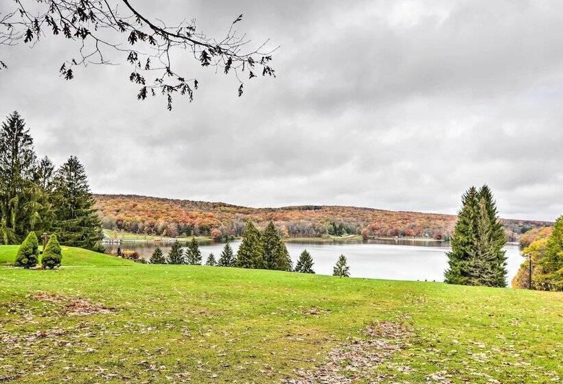 Terra Alta Vacation Rental: Walk To Alpine Lake!