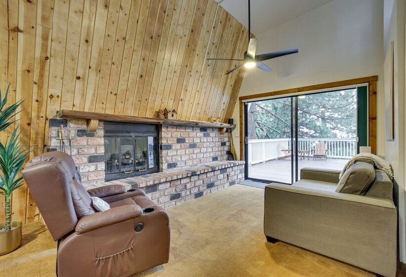 The Abby Cabin: Restful Running Springs Retreat!