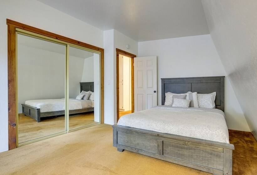 The Abby Cabin: Restful Running Springs Retreat!