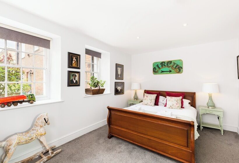 The Judges Lodgings Boutique