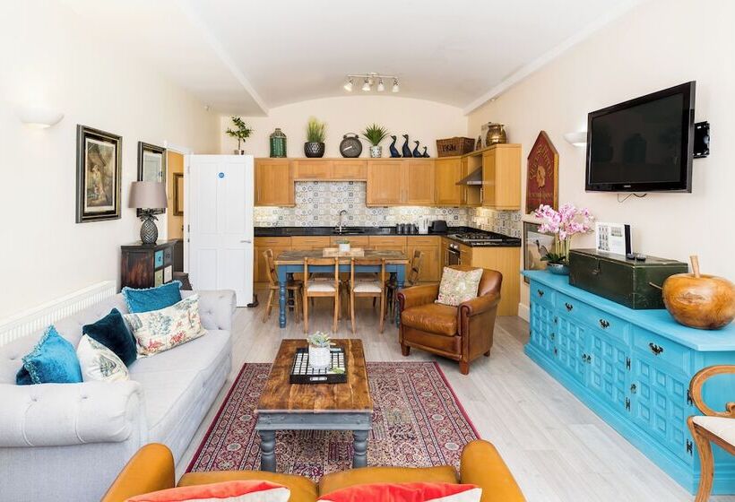 The Judges Lodgings Boutique