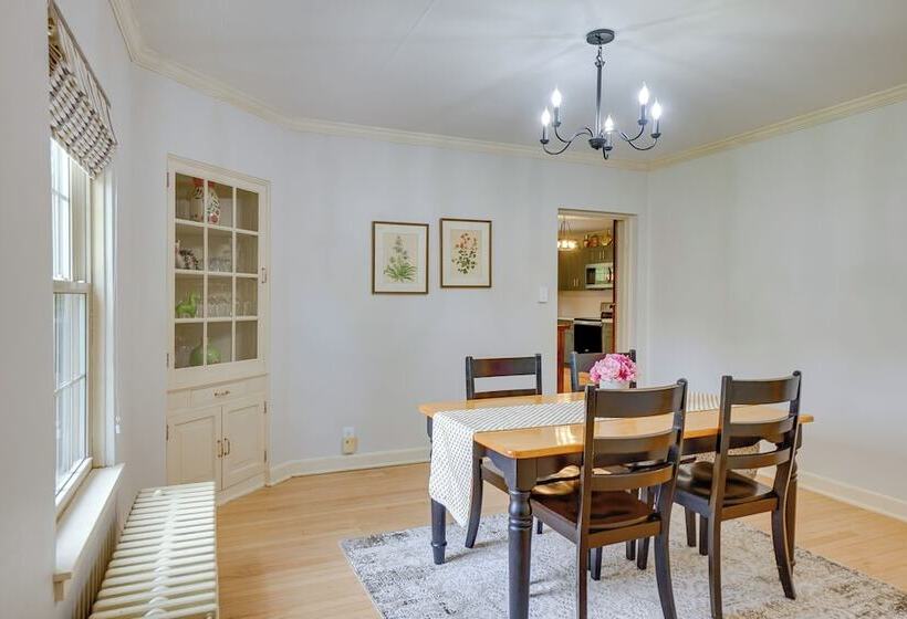 Walkable Thiensville Retreat Near Hiking!