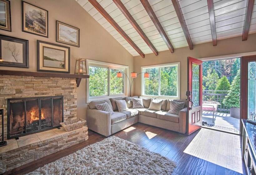 Tree Lined Twin Peaks Cottage W/ Custom Stream