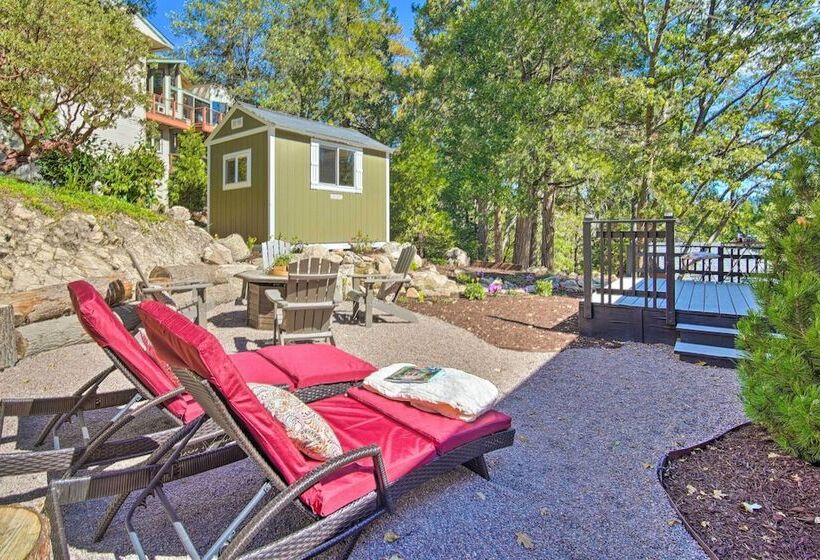 Tree Lined Twin Peaks Cottage W/ Custom Stream