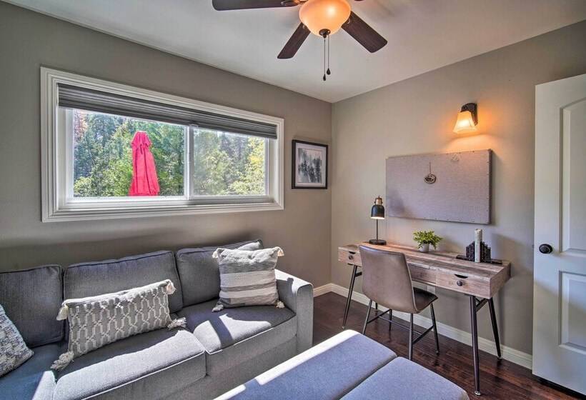 Tree Lined Twin Peaks Cottage W/ Custom Stream